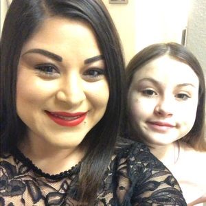 Meet your Posher, Alexandra